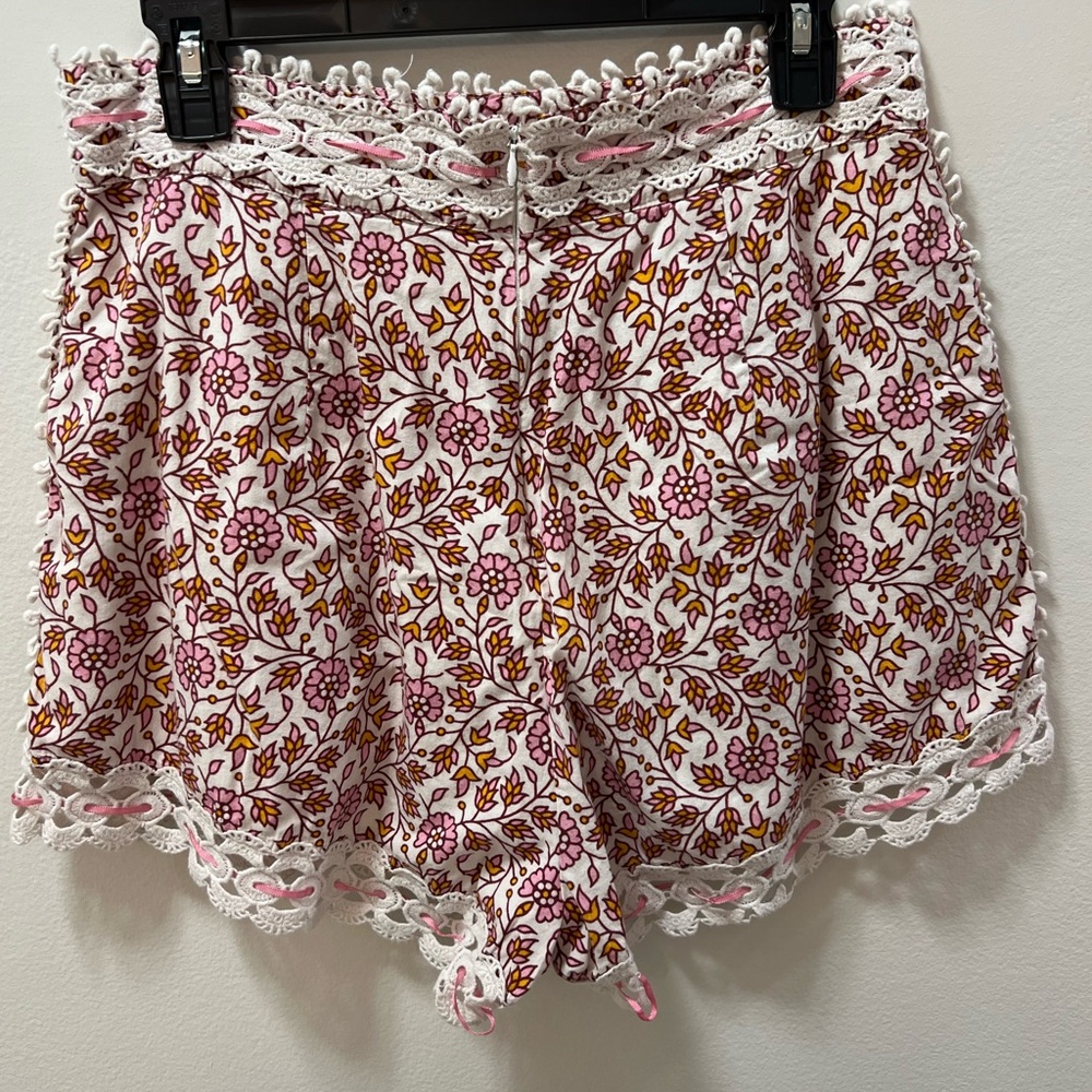 Free People x Rahi Floral Lace Trim Women Shorts - Picture 3 of 4